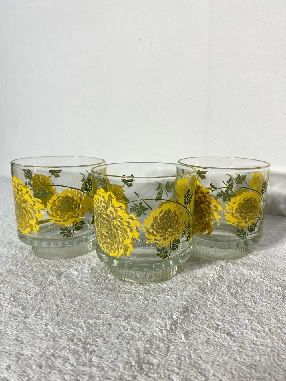 Vintage 1970’s MCM Brockway Regency Yellow Chrysanthemum Lowball Glasses x3
